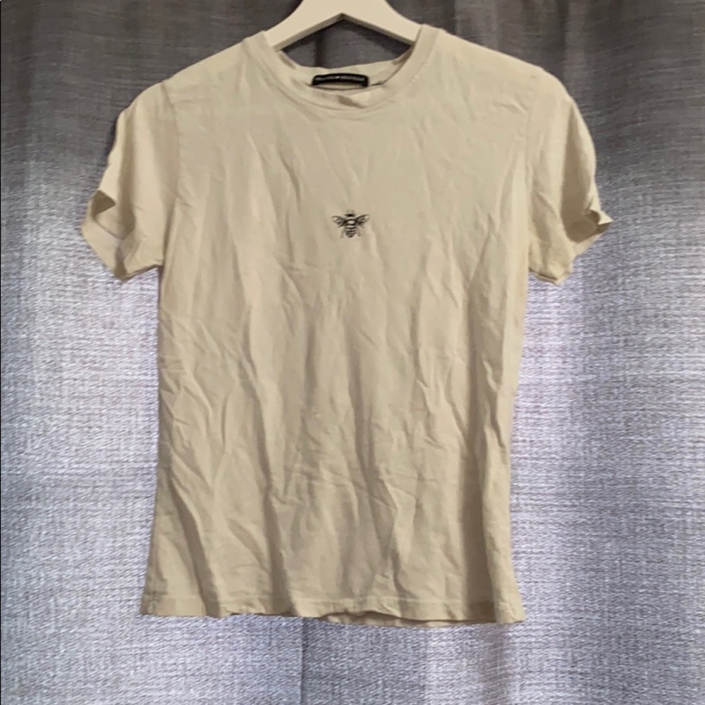 Brandy Melville bee embroidered tee